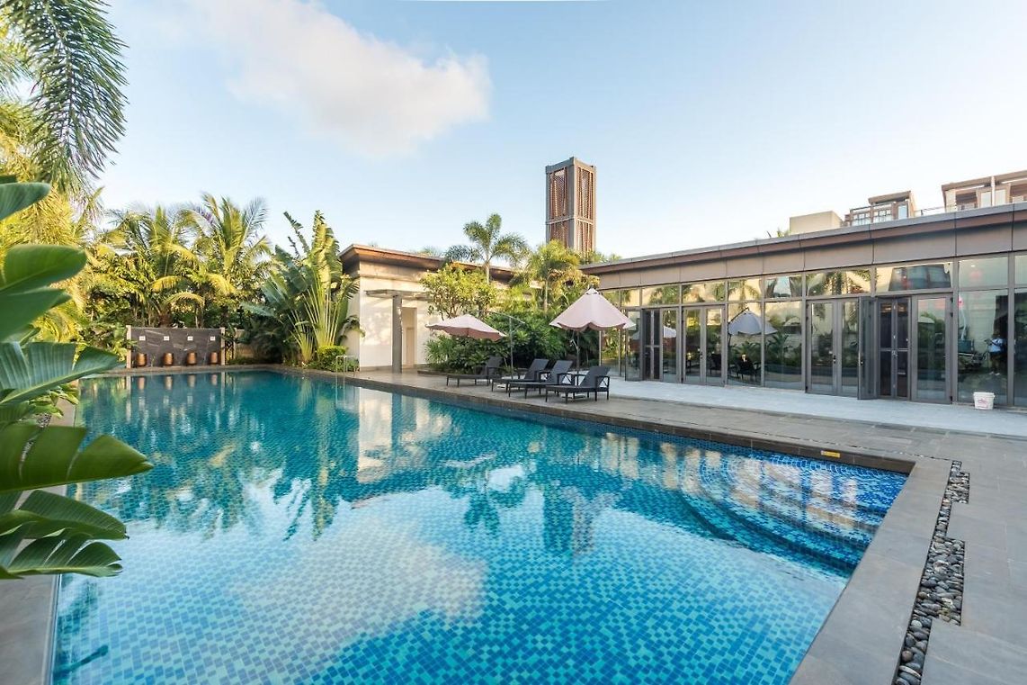 Haitang Bay Санья. Sanya Haitang Bay Mushe Villa. In time отель Санья бассейн. Вилла в Китае.